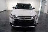 Thumbnail of 2016 White Mitsubishi Outlander