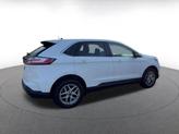Thumbnail of 2024 Oxford White Ford Edge
