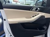 Thumbnail of 2022 Mineral White Metallic BMW X5