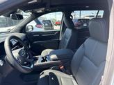 Thumbnail of 2025 Summit White GMC Acadia