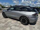 Thumbnail of 2025 Lustrous Gray Metallic Clearcoat Lincoln Nautilus