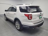 Thumbnail of 2019 White Platinum Metallic Tri-Coat Ford Explorer