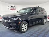 Thumbnail of 2022 Diamond Black Crystal Pearlcoat Jeep Grand Cherokee