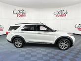 Thumbnail of 2021 Star White Metallic Tri-Coat Ford Explorer