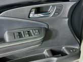 Thumbnail of 2016 White Diamond Pearl Honda Pilot