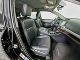 Thumbnail of 2015 Attitude Black Metallic Toyota Highlander