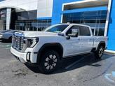 Thumbnail of 2025 White Frost Tri-Coat GMC Sierra 2500