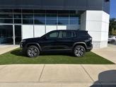 Thumbnail of 2026 Mosaic Black Metallic Chevrolet Equinox