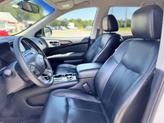 Thumbnail of 2013 White Nissan Pathfinder