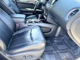 Thumbnail of 2013 White Nissan Pathfinder