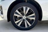 Thumbnail of 2023 Crystal White Metallic Volvo XC60