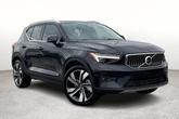 Thumbnail of 2025 Onyx Black Metallic Volvo XC40