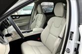Thumbnail of 2025 Crystal White Metallic Volvo XC60