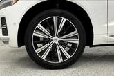 Thumbnail of 2022 Crystal White Metallic Volvo XC60