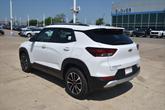 Thumbnail of 2026 Summit White Chevrolet Trailblazer