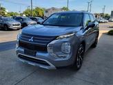 Thumbnail of 2024 Mercury Gray Metallic Mitsubishi Outlander