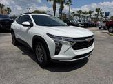 Thumbnail of 2025 Summit White Chevrolet Trax