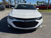 Thumbnail of 2025 Summit White Chevrolet Malibu