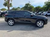Thumbnail of 2025 Mosaic Black Metallic Chevrolet Trax