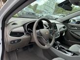 Thumbnail of 2025 Summit White Chevrolet Malibu