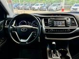Thumbnail of 2018 Predawn Gray Mica Toyota Highlander