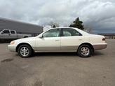 Thumbnail of 1999 White Toyota Camry