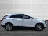 Thumbnail of 2025 Crystal White Tricoat Cadillac XT5