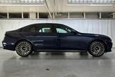 Thumbnail of 2025 Tanzanite Blue II Metallic BMW 740