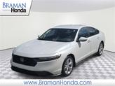 Photo of 2023 Platinum White Pearl Honda Accord