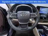 Thumbnail of 2022 Blue Toyota Highlander