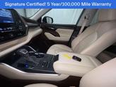 Thumbnail of 2022 Blue Toyota Highlander