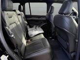 Thumbnail of 2025 Diamond Black Crystal Pearlcoat Jeep Grand Cherokee