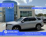Photo of 2025 Lunar Silver Metallic Honda Pilot
