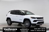 Photo of 2023 Bright White Clearcoat Jeep Compass
