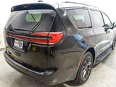 Thumbnail of 2021 Brilliant Black Crystal Pearlcoat Chrysler Pacifica