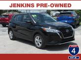 Photo of 2024 Super Black Nissan Kicks