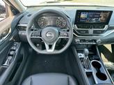 Thumbnail of 2025 Pearl White Tricoat Nissan Altima