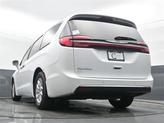 Thumbnail of 2022 Bright White Clearcoat Chrysler Pacifica