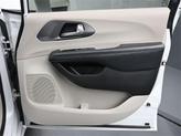 Thumbnail of 2022 Bright White Clearcoat Chrysler Pacifica