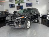 Thumbnail of 2016 Brilliant Black Crystal Pearlcoat Jeep Cherokee