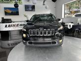 Photo of 2016 Brilliant Black Crystal Pearlcoat Jeep Cherokee