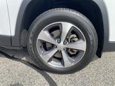 Thumbnail of 2021 Bright White Clearcoat Jeep Cherokee