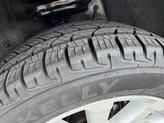 Thumbnail of 2011 Blizzard Pearl Toyota Venza