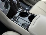 Thumbnail of 2011 Blizzard Pearl Toyota Venza