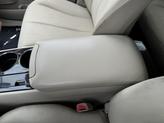 Thumbnail of 2011 Blizzard Pearl Toyota Venza