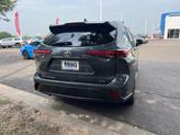 Thumbnail of 2020 Moon Dust Toyota Highlander