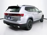 Thumbnail of 2025 Silver Mist Metallic Volkswagen Atlas