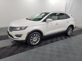 Thumbnail of 2017 White Platinum Metallic Tri-Coat Lincoln MKC
