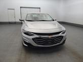 Thumbnail of 2022 Silver Ice Metallic Chevrolet Malibu