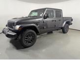 Thumbnail of 2025 Granite Crystal Metallic Clearcoat Jeep Gladiator